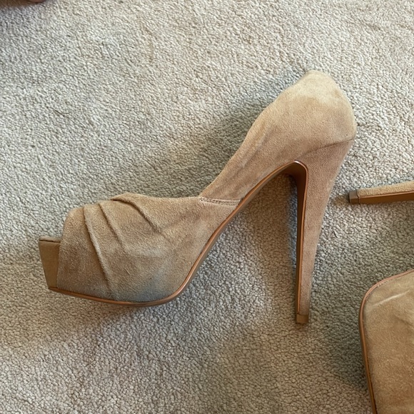 Suede peep toe heels - Picture 3 of 3